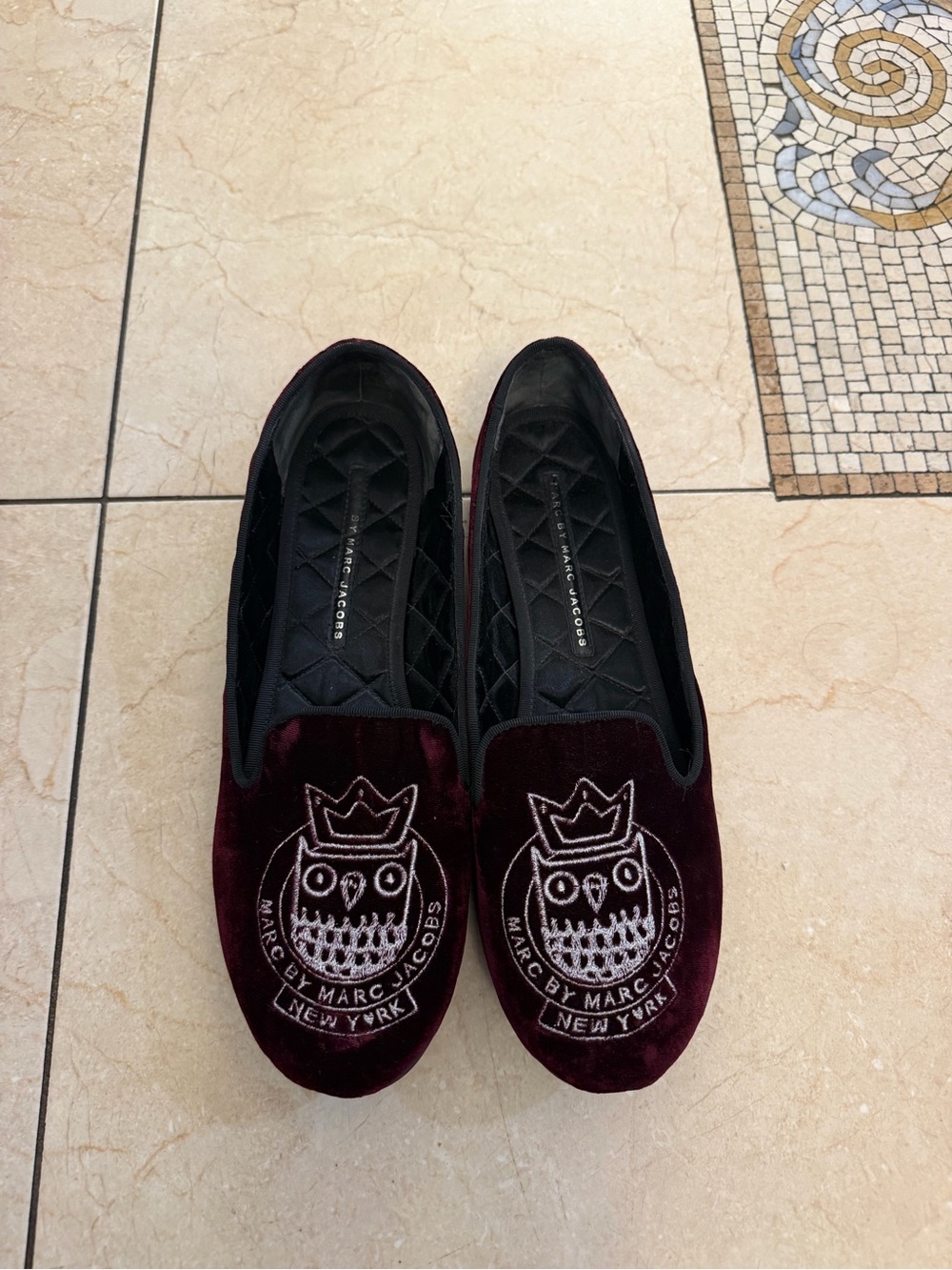 Marc by Marc Jacobs Burgundy Velvet Owl Slip-On Flats